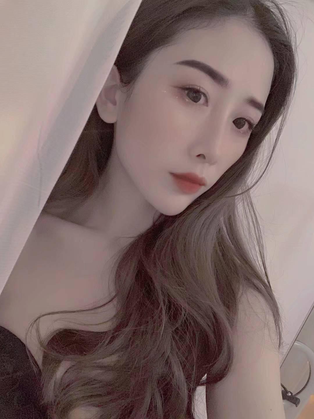 夫子庙长白街大长腿可欣